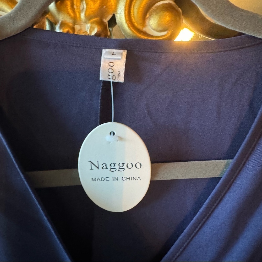 Size large wrap dress - Picture 3 of 7
